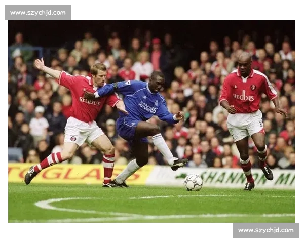 英超焦点战莱斯特城迎战切尔西争夺关键三分走势分析赛季前景对决